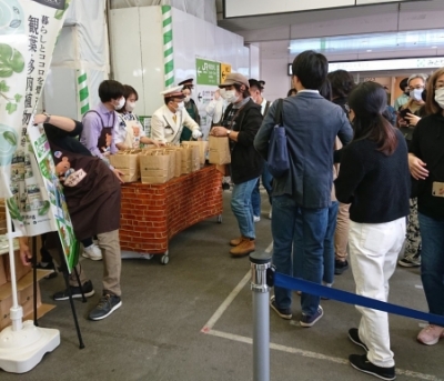 アース製薬が園芸用品を無料配布、渋谷駅で園芸の魅力を発信