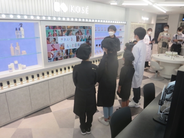 コーセーが「キッザニア東京」にパビリオンをオープン、多様な価値観に触れる機会を