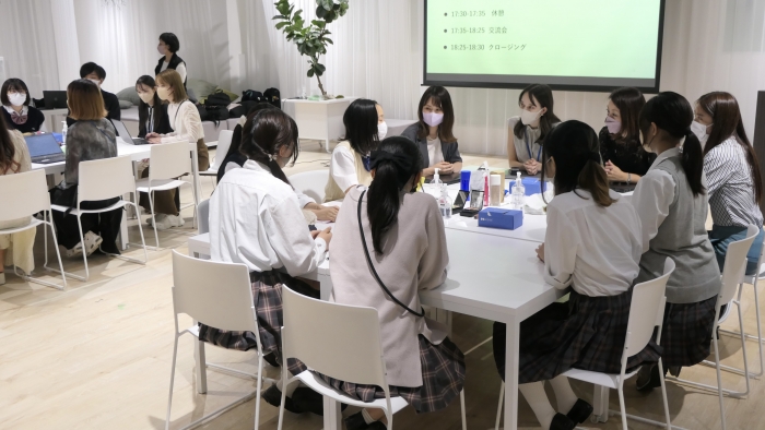 コーセーが高校生へサステナビリティ&美容講座実施、モノづくりの思いを発信