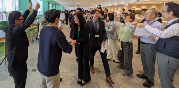 【ライオン】グループで「シン・入社式」を実施